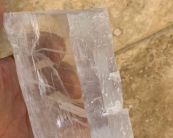 透明石膏礦